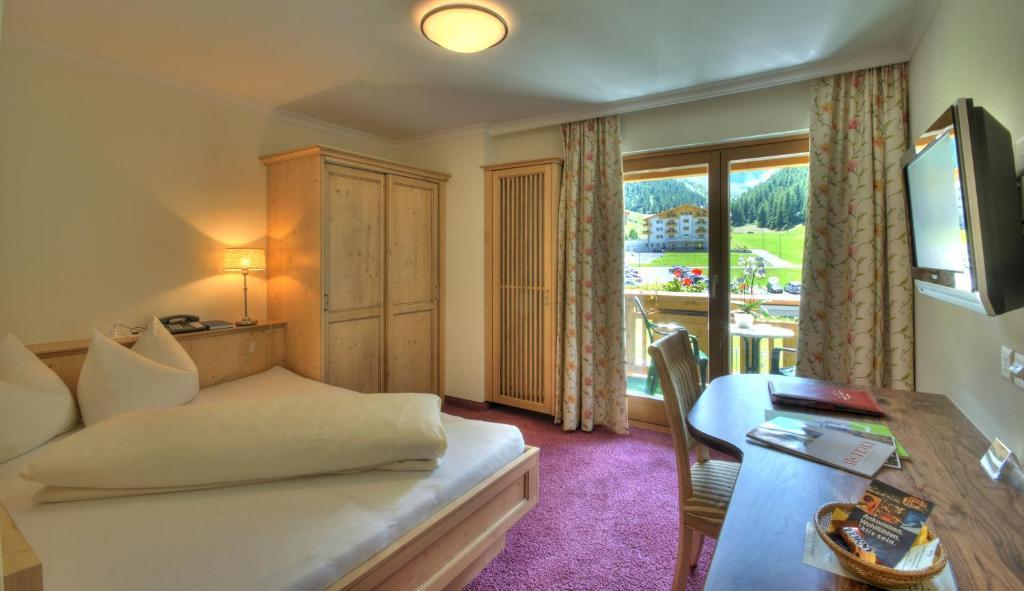 Hotel Post Sport- Und Wellness Samnaun Chambre photo