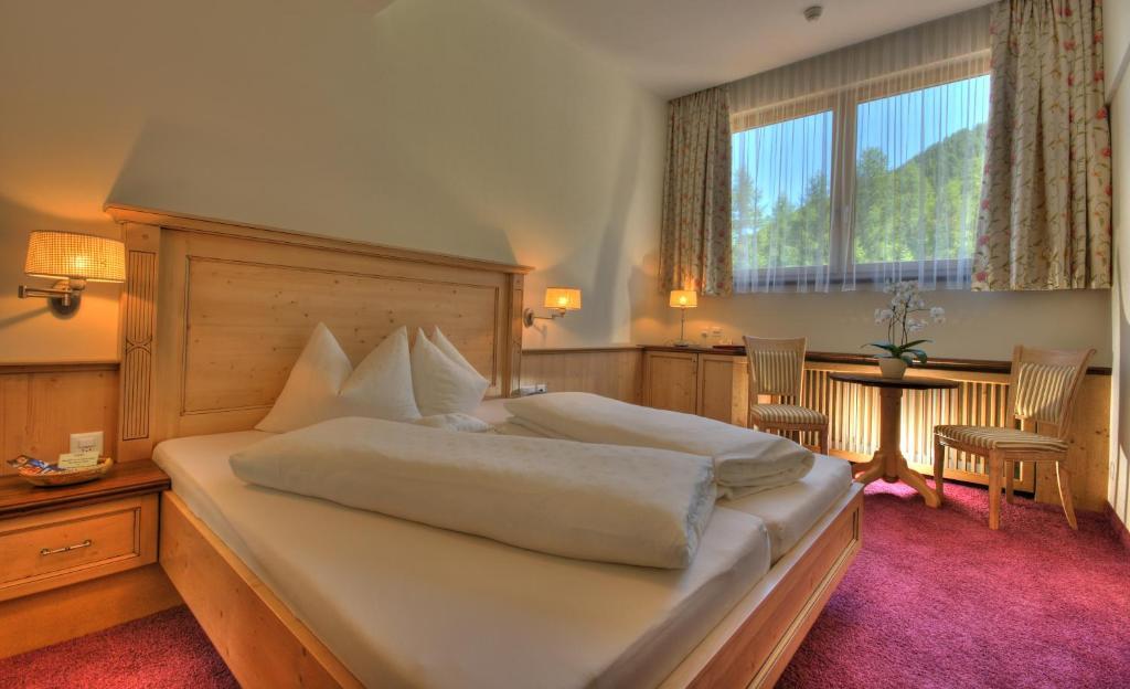Hotel Post Sport- Und Wellness Samnaun Chambre photo