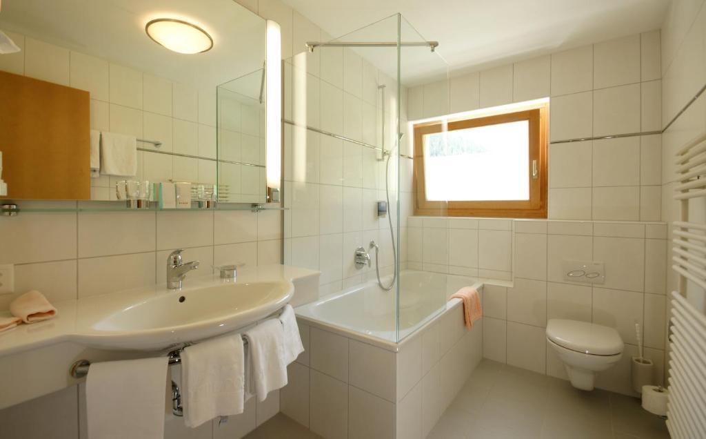 Hotel Post Sport- Und Wellness Samnaun Chambre photo