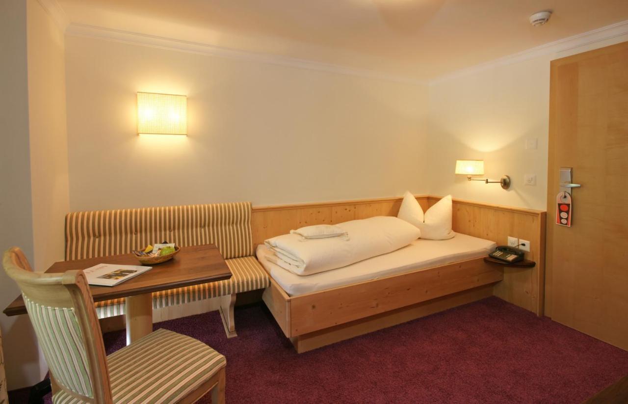 Hotel Post Sport- Und Wellness Samnaun Extérieur photo